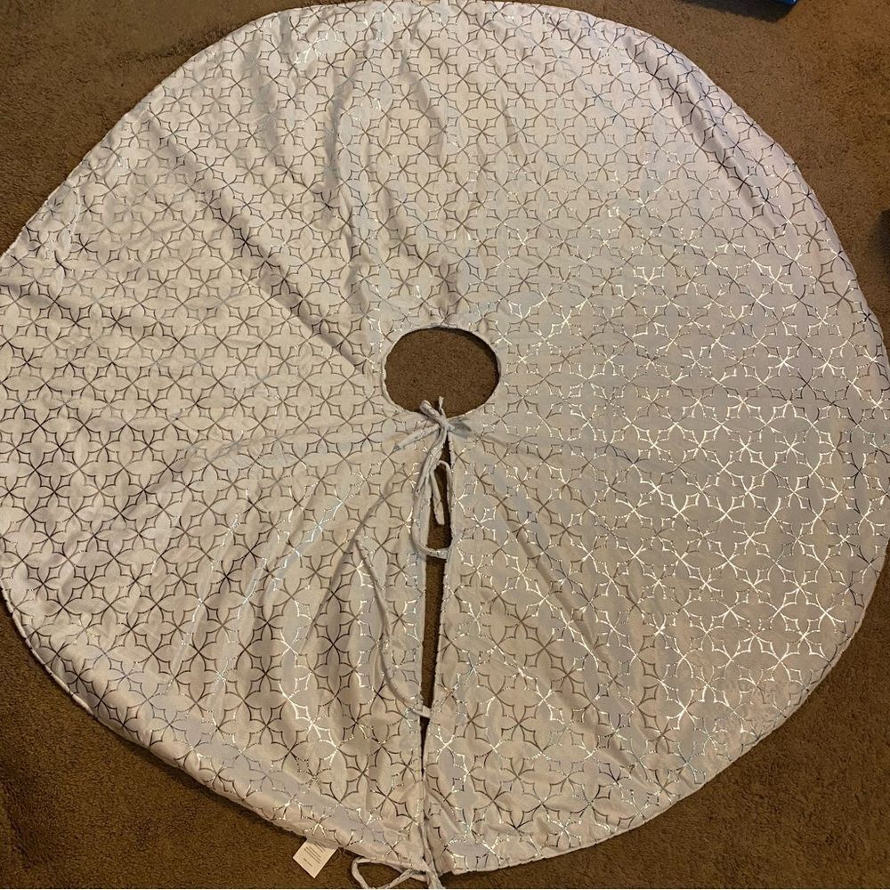 White fleece modern silver print Christmas Tree Skirt Round 49” Holiday Decor